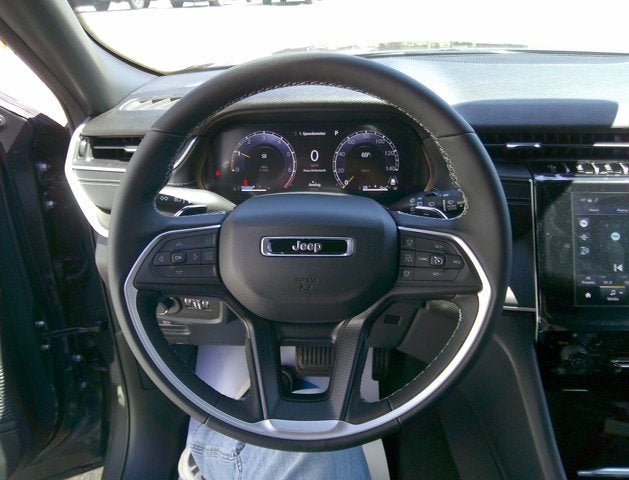 2026 Jeep Grand Cherokee GRAND CHEROKEE LAREDO X 4X4