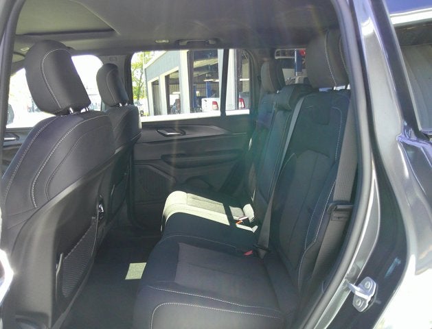 2026 Jeep Grand Cherokee GRAND CHEROKEE LAREDO X 4X4