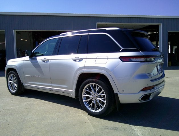 2023 Jeep Grand Cherokee Summit 4x4