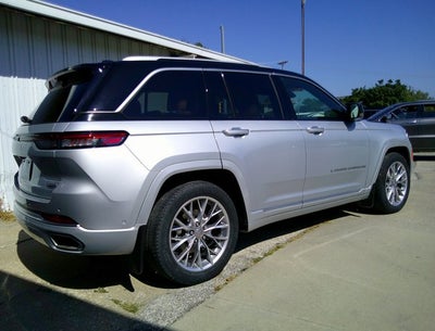 2023 Jeep Grand Cherokee Summit 4x4
