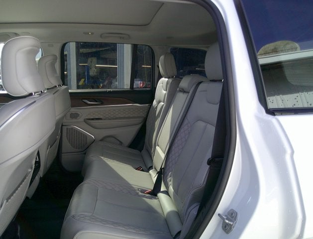 2022 Jeep Grand Cherokee Summit 4x4