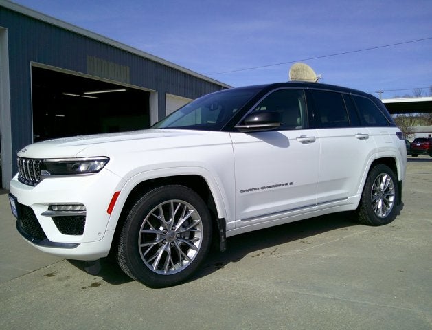 2022 Jeep Grand Cherokee Summit 4x4