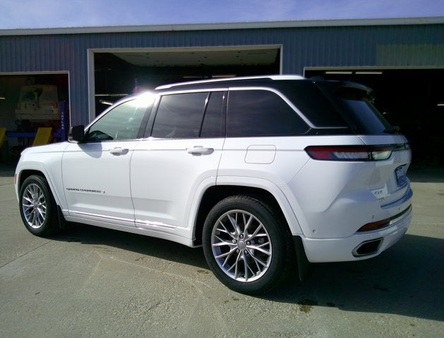2022 Jeep Grand Cherokee Summit 4x4
