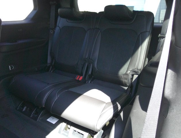 2026 Jeep Grand Cherokee L GRAND CHEROKEE L LAREDO ALTITUDE 4X4