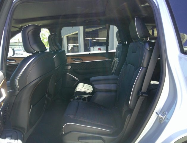 2026 Jeep Grand Cherokee L GRAND CHEROKEE L SUMMIT 4X4