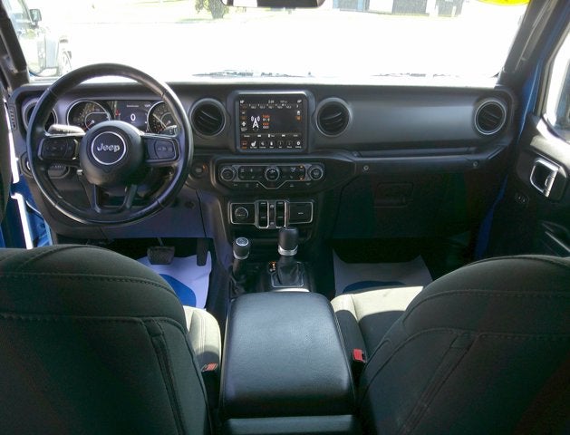 2022 Jeep Gladiator Willys 4x4