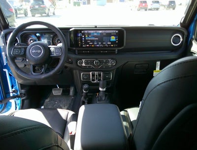 2026 Jeep Gladiator GLADIATOR SAHARA 4X4