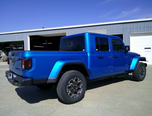2026 Jeep Gladiator GLADIATOR SAHARA 4X4