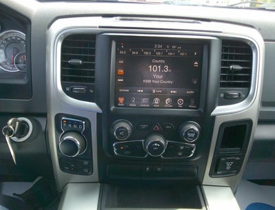 2016 RAM 1500 SLT
