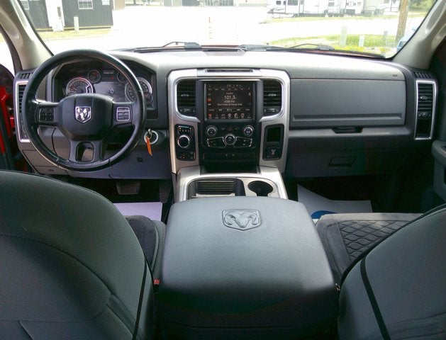 2016 RAM 1500 SLT