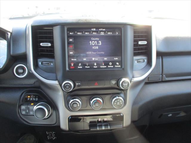 2021 RAM 1500 Big Horn Crew Cab 4x4 5'7' Box