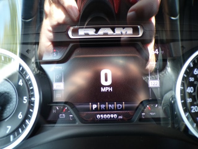 2022 RAM 1500 Laramie Crew Cab 4x4 5'7' Box