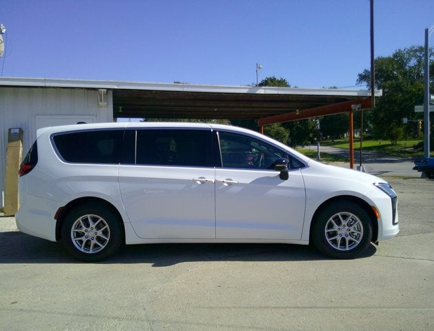 2027 Chrysler Pacifica PACIFICA SELECT