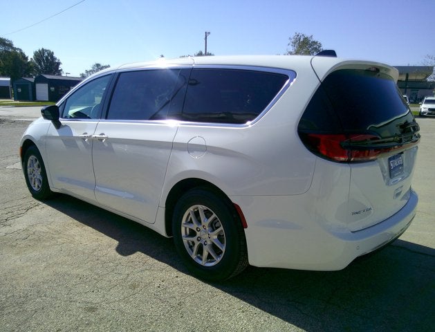 2027 Chrysler Pacifica PACIFICA SELECT