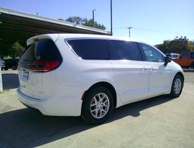 2027 Chrysler Pacifica PACIFICA SELECT
