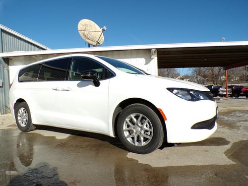 2026 Chrysler Voyager VOYAGER LX