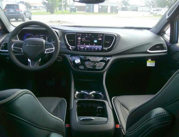 2027 Chrysler Pacifica PACIFICA LIMITED