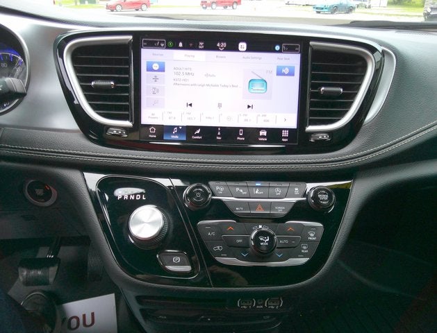 2022 Chrysler Pacifica Touring L AWD