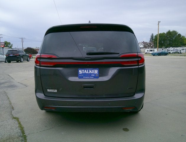 2022 Chrysler Pacifica Touring L AWD