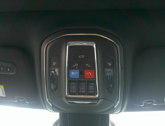 2027 Jeep Cherokee CHEROKEE OVERLAND 4X4