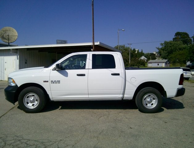 2017 RAM 1500 Tradesman Crew Cab 4x4 5'7' Box